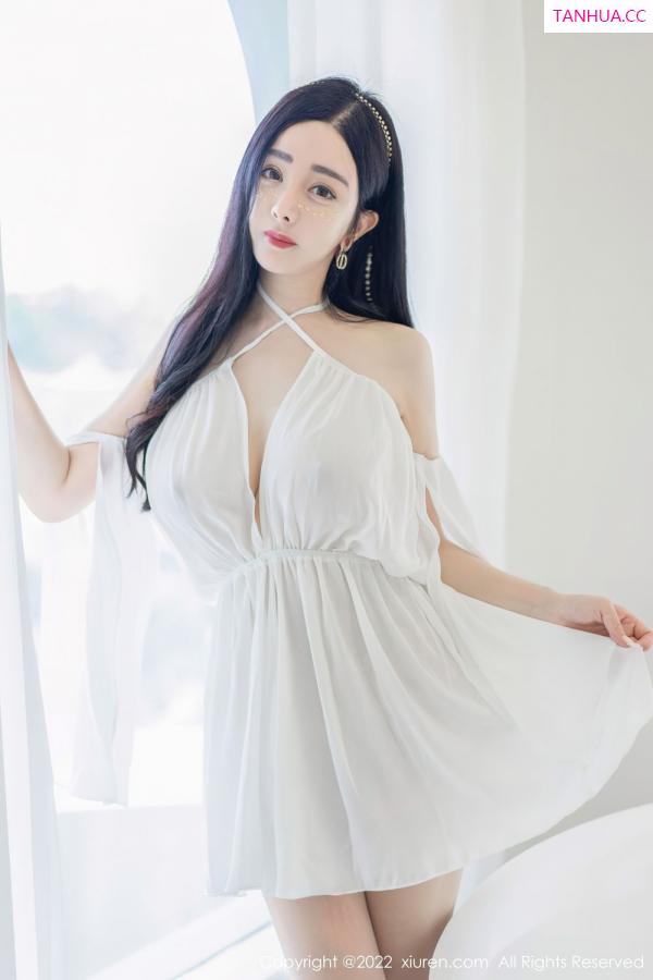 允薾  [XiuRen]高清写真图 2022.06.24 No.5188 允薾第2张图片